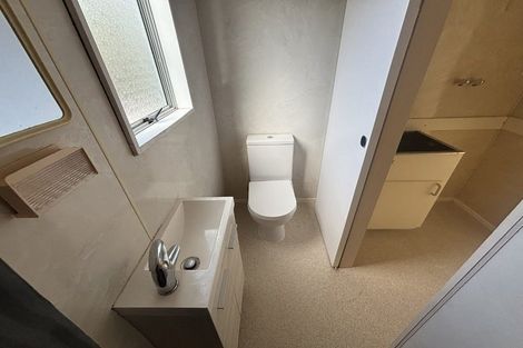 Photo of property in 3 Shepherds Road, Papakura, 2110