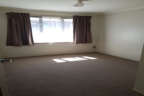 Photo of property in 1/102 Old Farm Road, Hamilton East, Hamilton, 3216