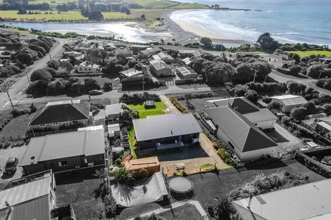 Photo of property in 13 Semple Street, Kakanui, Oamaru, 9495