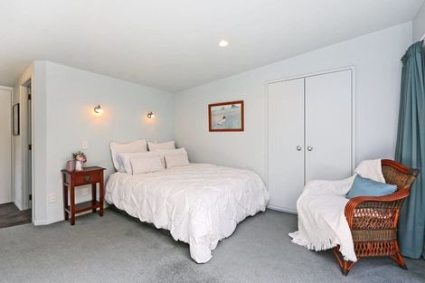 Photo of property in 30 Toop Street, Havelock North, 4130