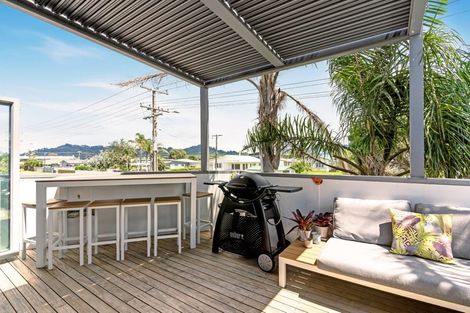 Photo of property in 306 Ocean Road, Whangamata, 3620