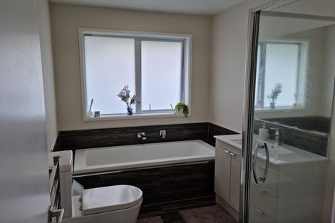 Photo of property in 37 Maka Lane, Halswell, Christchurch, 8025