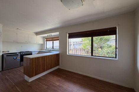 Photo of property in 2/35 Palliser Lane, Browns Bay, Auckland, 0630