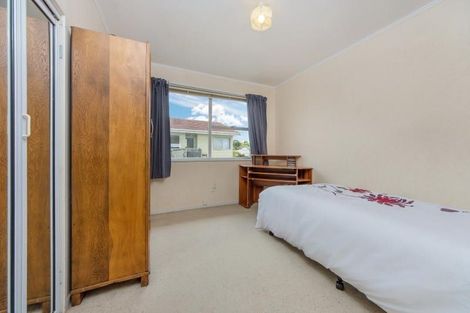 Photo of property in 110 Farquhar Road, Glendene, Auckland, 0602