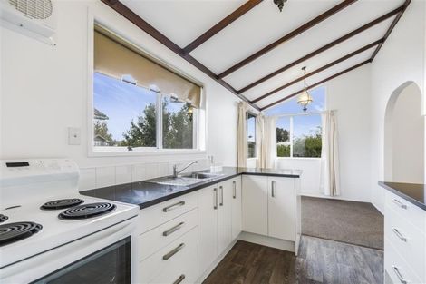 Photo of property in 16 Foyle Place, Glendene, Auckland, 0602