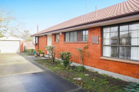 Photo of property in 2/17a Dalrye Place, Ilam, Christchurch, 8041