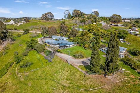 Photo of property in 70 Nilgiri Road, Poraiti, Napier, 4182