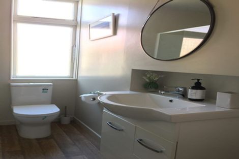 Photo of property in 74 Hargest Crescent, Saint Clair, Dunedin, 9012