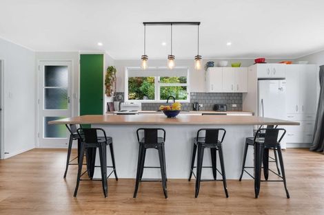 Photo of property in 14 View Street, Maungaturoto, 0520