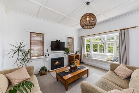 Photo of property in 12 Admiral Beatty Avenue, Mount Roskill, Auckland, 1041