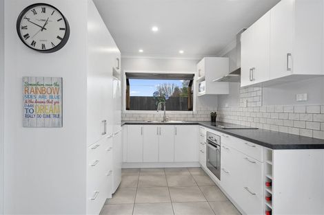 Photo of property in 33b Doncaster Drive, Papamoa Beach, Papamoa, 3118