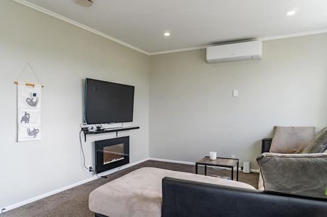 Photo of property in 94 Nicholson Road, Khandallah, Wellington, 6035