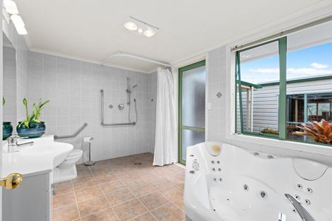 Photo of property in 172 Old Kaipara Road, Kaipara Flats, Warkworth, 0981