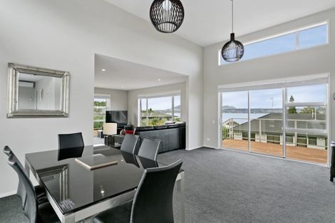 Photo of property in 3b Isobel Street, Acacia Bay, Taupo, 3330