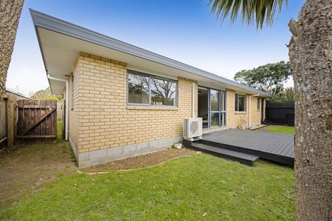 Photo of property in 17a Exeter Street, Brooklands, New Plymouth, 4310