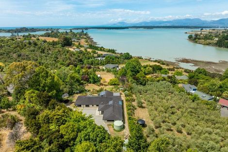 Photo of property in 4 Bronte Road East, Bronte, Upper Moutere, 7173