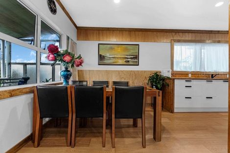 Photo of property in 22 Lawrence Crescent, Hillpark, Auckland, 2102