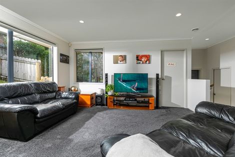 Photo of property in 47 San Marino Drive West, Henderson, Auckland, 0612