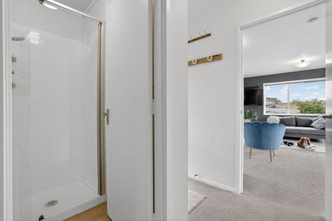 Photo of property in 2/155 Verbena Road, Birkdale, Auckland, 0626