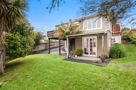 Photo of property in 32 Evans Road, Glen Eden, Auckland, 0602