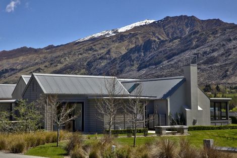 Photo of property in 1 Owen Marshall Lane, Arrowtown, 9371