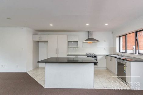 Photo of property in 17 Edgewood Way, Henderson, Auckland, 0612