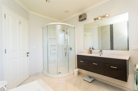 Photo of property in 13 Mcallister Lane, Mosgiel, 9024