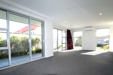Photo of property in 328b Carrington Street, Vogeltown, New Plymouth, 4310