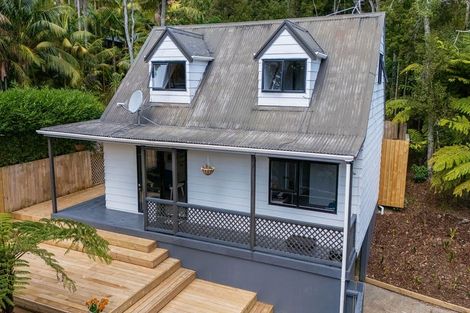 Photo of property in 1/30 Simon Ellice Drive, Bayview, Auckland, 0629