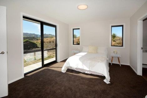 Photo of property in 43 Awa Toru Drive, Fairfield, Dunedin, 9018