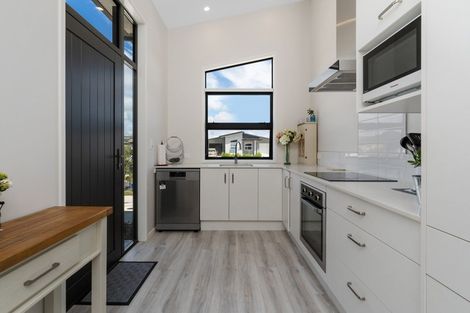 Photo of property in 16a Tamapahore Boulevard, Papamoa Beach, Papamoa, 3118