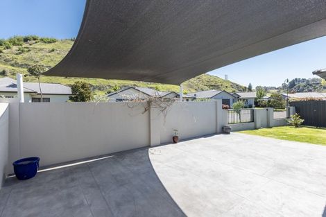 Photo of property in 3 Pinotage Drive, Greenmeadows, Napier, 4112