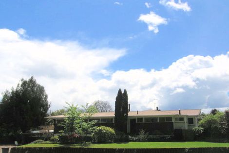 Photo of property in 98 Tarawera Road, Lynmore, Rotorua, 3010