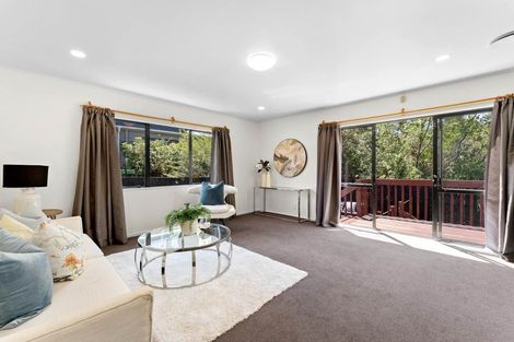 Photo of property in 2/20 Jonathan Place, Sunnynook, Auckland, 0620