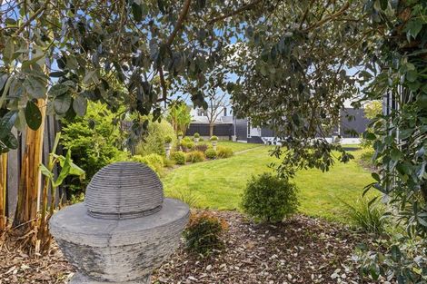 Photo of property in 9 Meads Place, Bulls, 4818