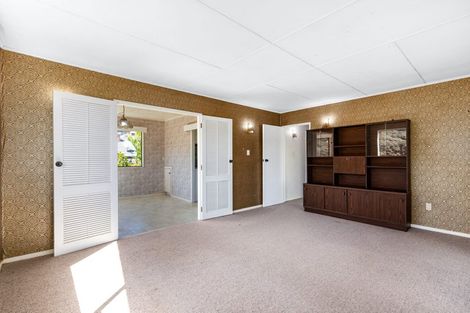 Photo of property in 49 Kinloch Place, Papakowhai, Porirua, 5024