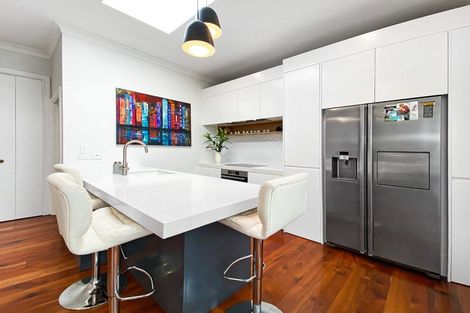 Photo of property in 55 Mckinley Crescent, Brooklyn, Wellington, 6021