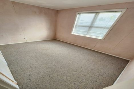 Photo of property in 12 Cargill Street, Papakura, 2110