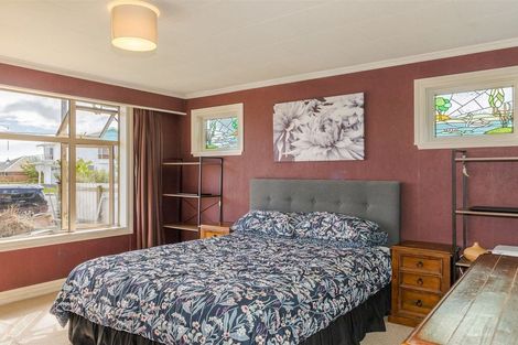 Photo of property in 32 Brougham Street, Westport, 7825