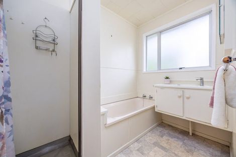 Photo of property in 20 Bellringer Road, Massey, Auckland, 0614
