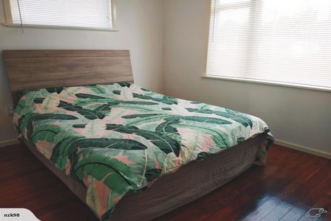 Photo of property in 3 Armagh Street, Levin, 5510