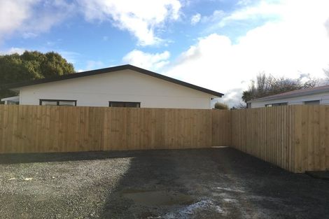 Photo of property in 2/141 Peverel Street, Riccarton, Christchurch, 8041