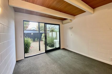 Photo of property in 2/67 Saint Albans Street, St Albans, Christchurch, 8014