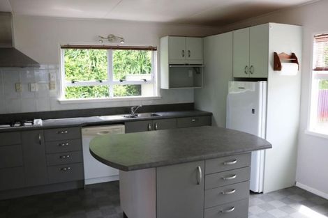 Photo of property in 29 Magnolia Grove, Maungaraki, Lower Hutt, 5010