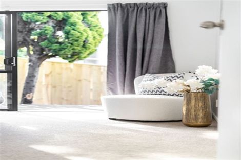 Photo of property in 1/44 Becroft Drive, Forrest Hill, Auckland, 0620