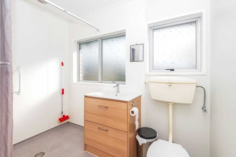 Photo of property in 38 Abraham Crescent, Milson, Palmerston North, 4414