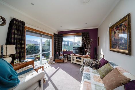 Photo of property in 7 Seddon Street, Westown, New Plymouth, 4310