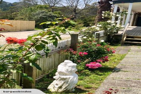 Photo of property in 15 Waitakere Road, Waitakere, Auckland, 0816