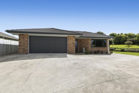 Photo of property in 8 Dumfries Place, Pyes Pa, Tauranga, 3112