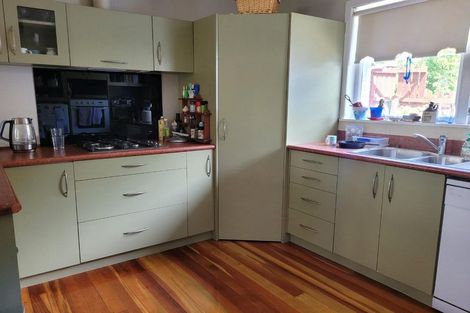 Photo of property in 12 Bethune Street, Featherston, 5710